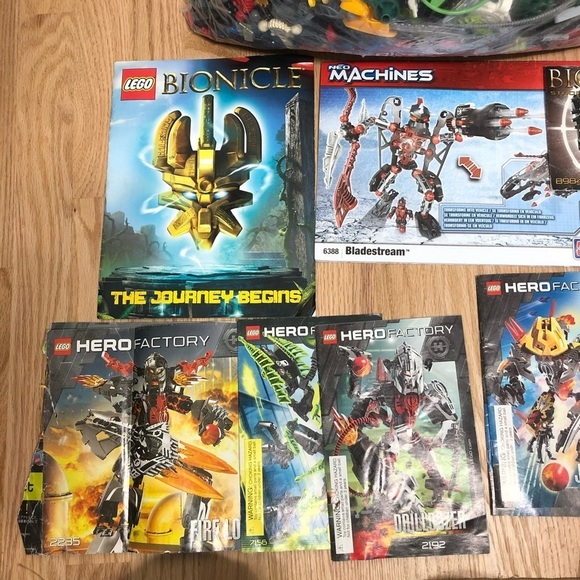 Lego Mixed Bag Building Blocs W/ Instruction Books Bionicle Hero Factory - Picture 8 of 10